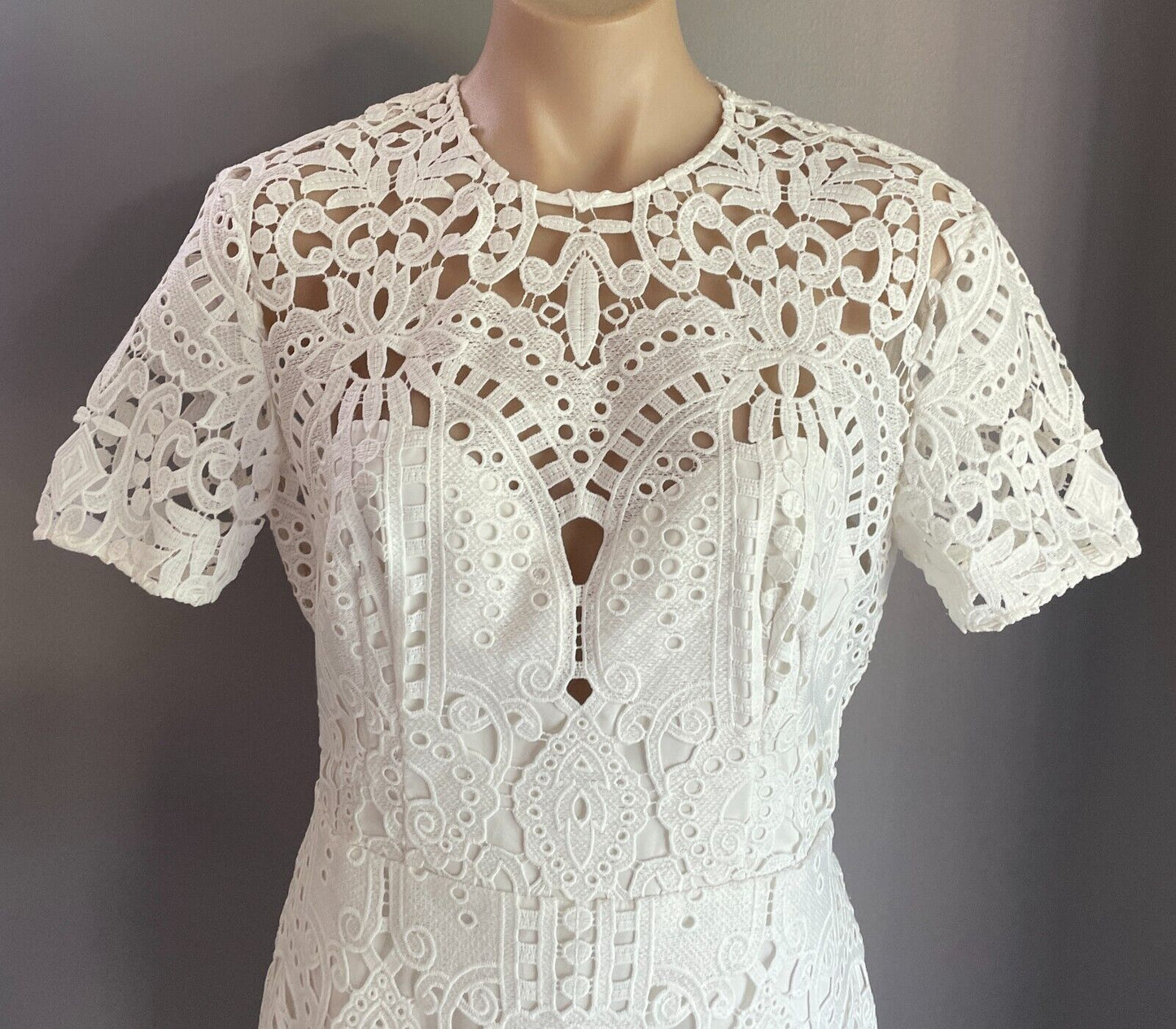 LOVER Dress Sheath White Cut Out Lace Size 12 Short Sleeve Knee Length Lined NEW