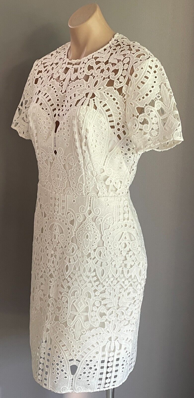 LOVER Dress Sheath White Cut Out Lace Size 12 Short Sleeve Knee Length Lined NEW