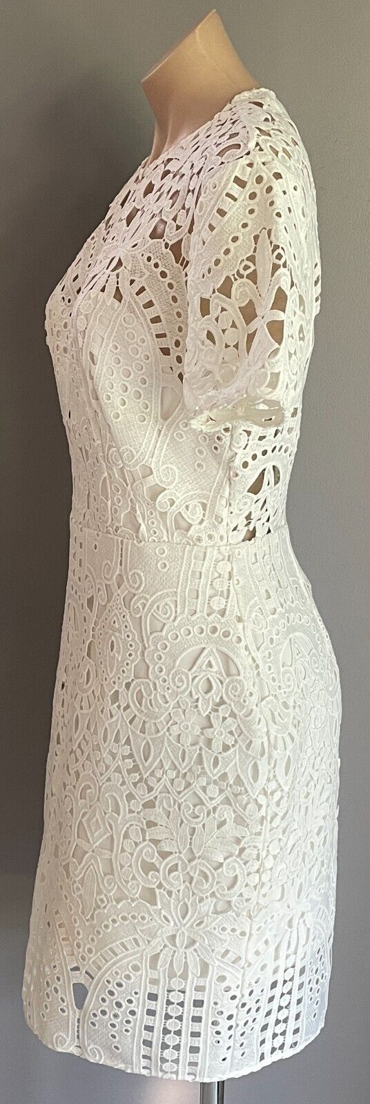 LOVER Dress Sheath White Cut Out Lace Size 12 Short Sleeve Knee Length Lined NEW