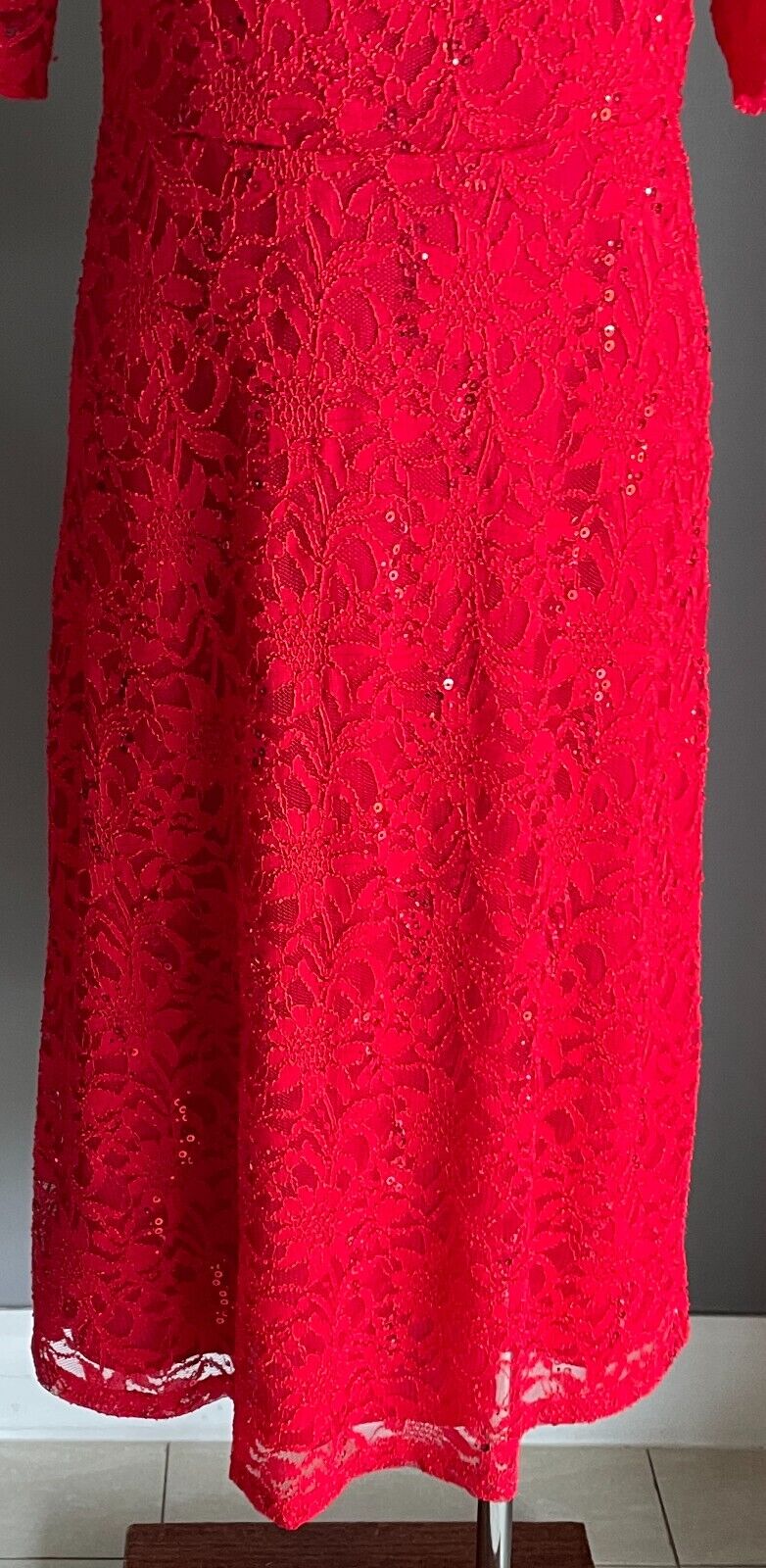 CAROLINE MORGAN Dress Fit & Flare Red Lace Sequin s Short Sleeve Stretch Size 12