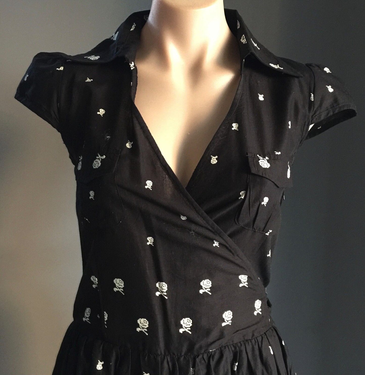 SENSES Dress Wrap Black & White Floral Print Cap Sleeve Cotton Size 8 10 NEW