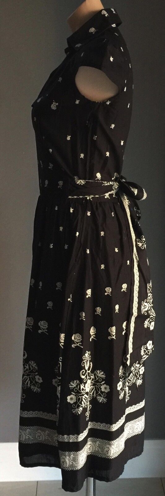 SENSES Dress Wrap Black & White Floral Print Cap Sleeve Cotton Size 8 10 NEW