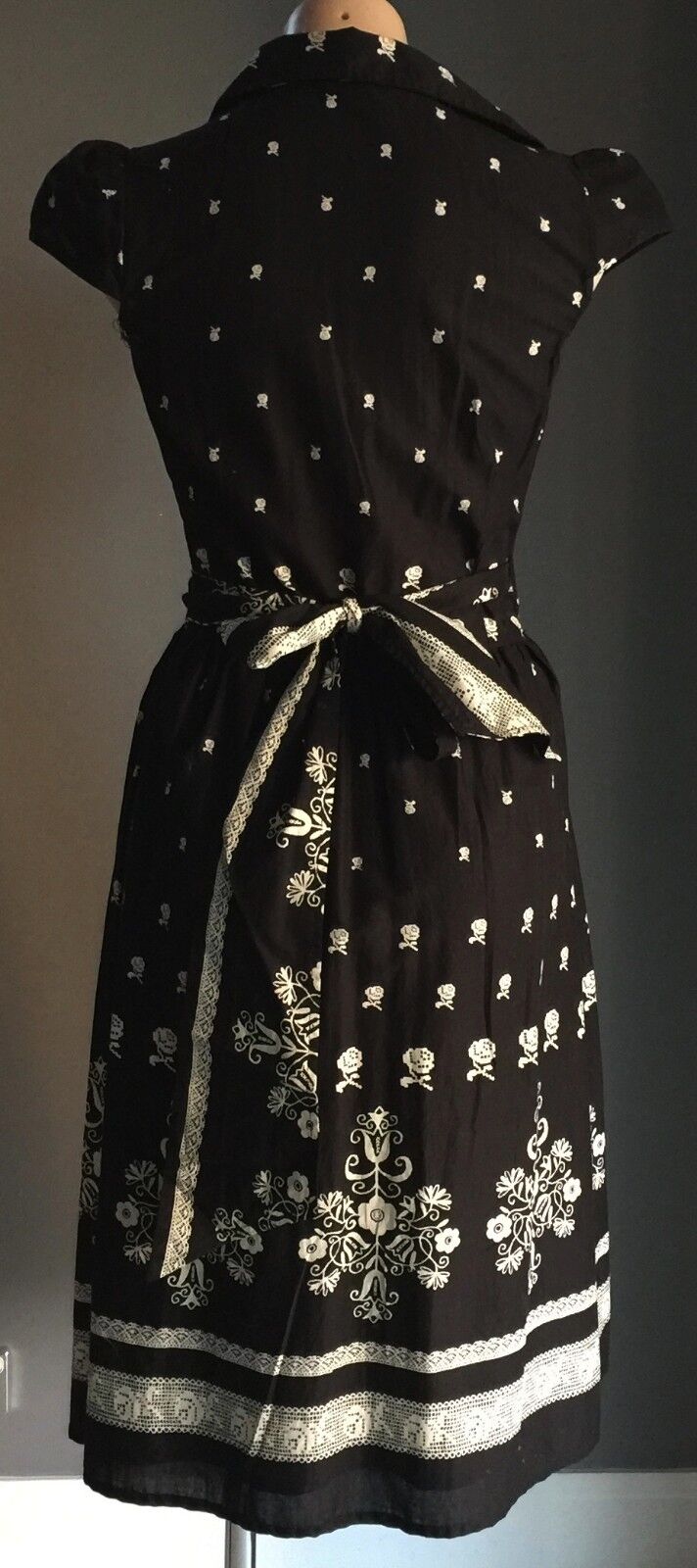 SENSES Dress Wrap Black & White Floral Print Cap Sleeve Cotton Size 8 10 NEW