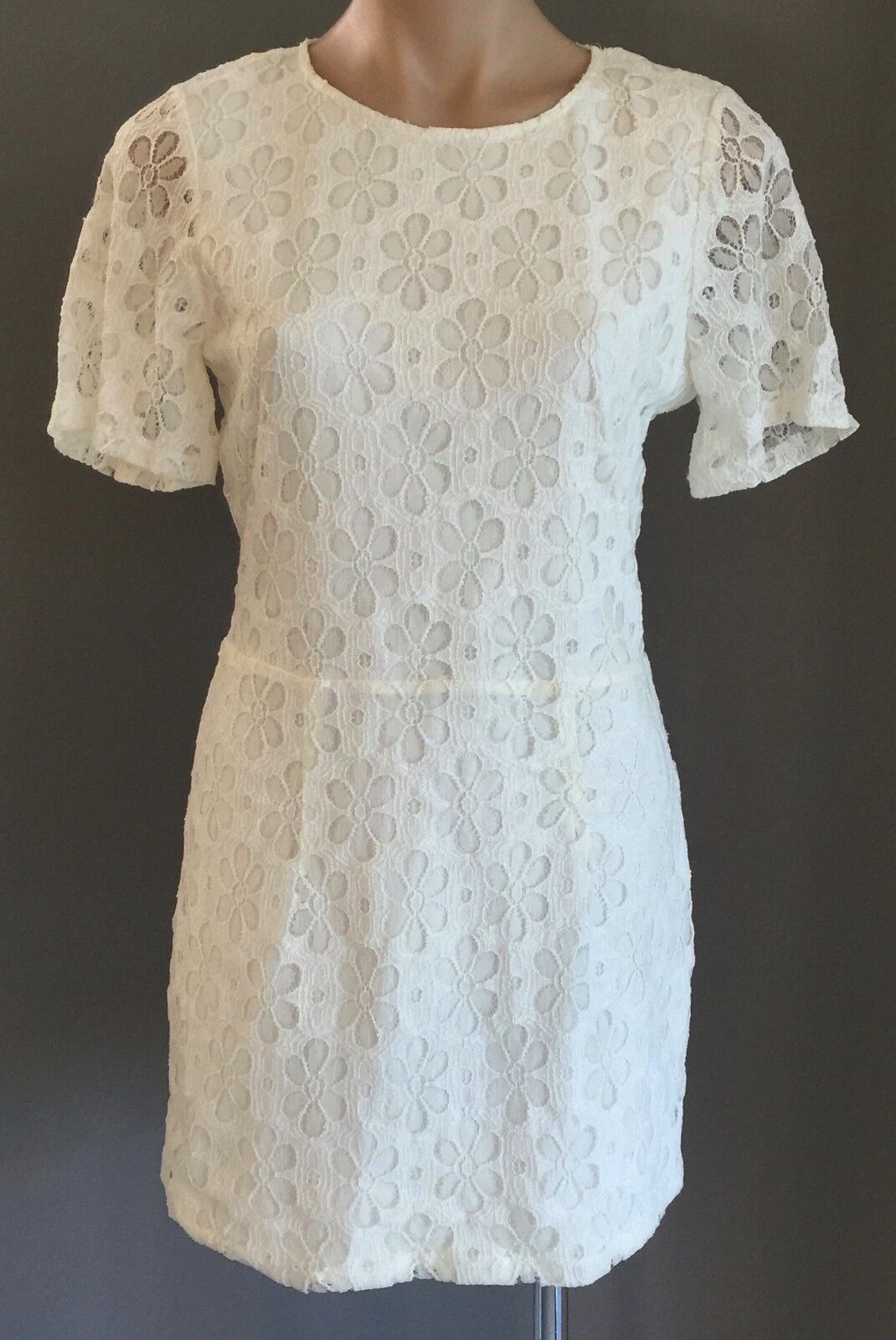 ALICE IN THE EVE Dress Mini White Floral Lace Open Back Ladies Size 10 NEW