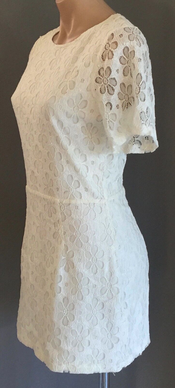 ALICE IN THE EVE Dress Mini White Floral Lace Open Back Ladies Size 10 NEW