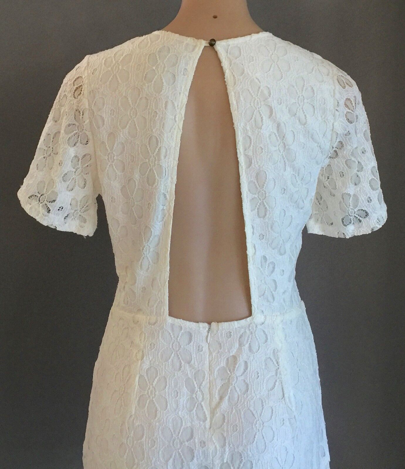 ALICE IN THE EVE Dress Mini White Floral Lace Open Back Ladies Size 10 NEW
