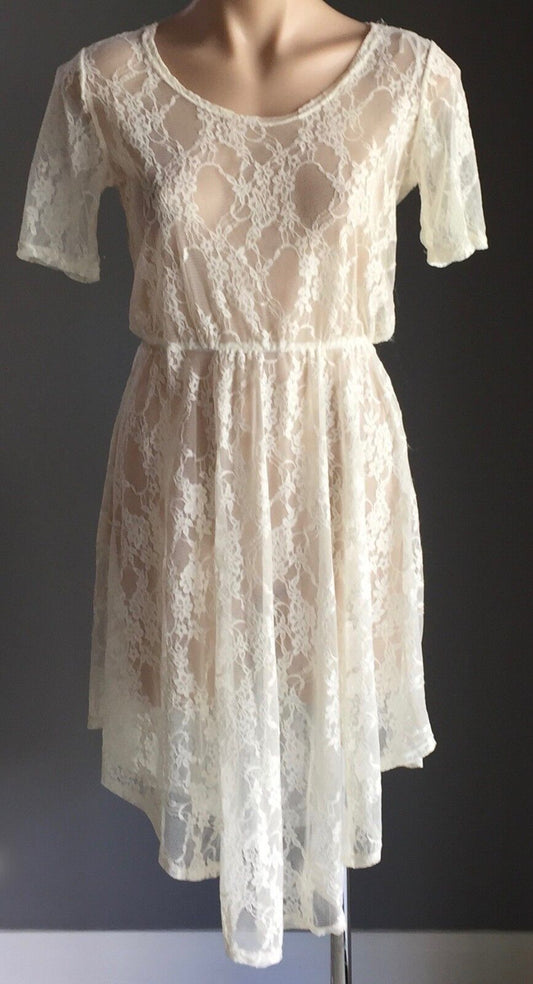 RARE LONDON Cream Lace Handkerchief Dress Dress Ladies Size 10 NEW
