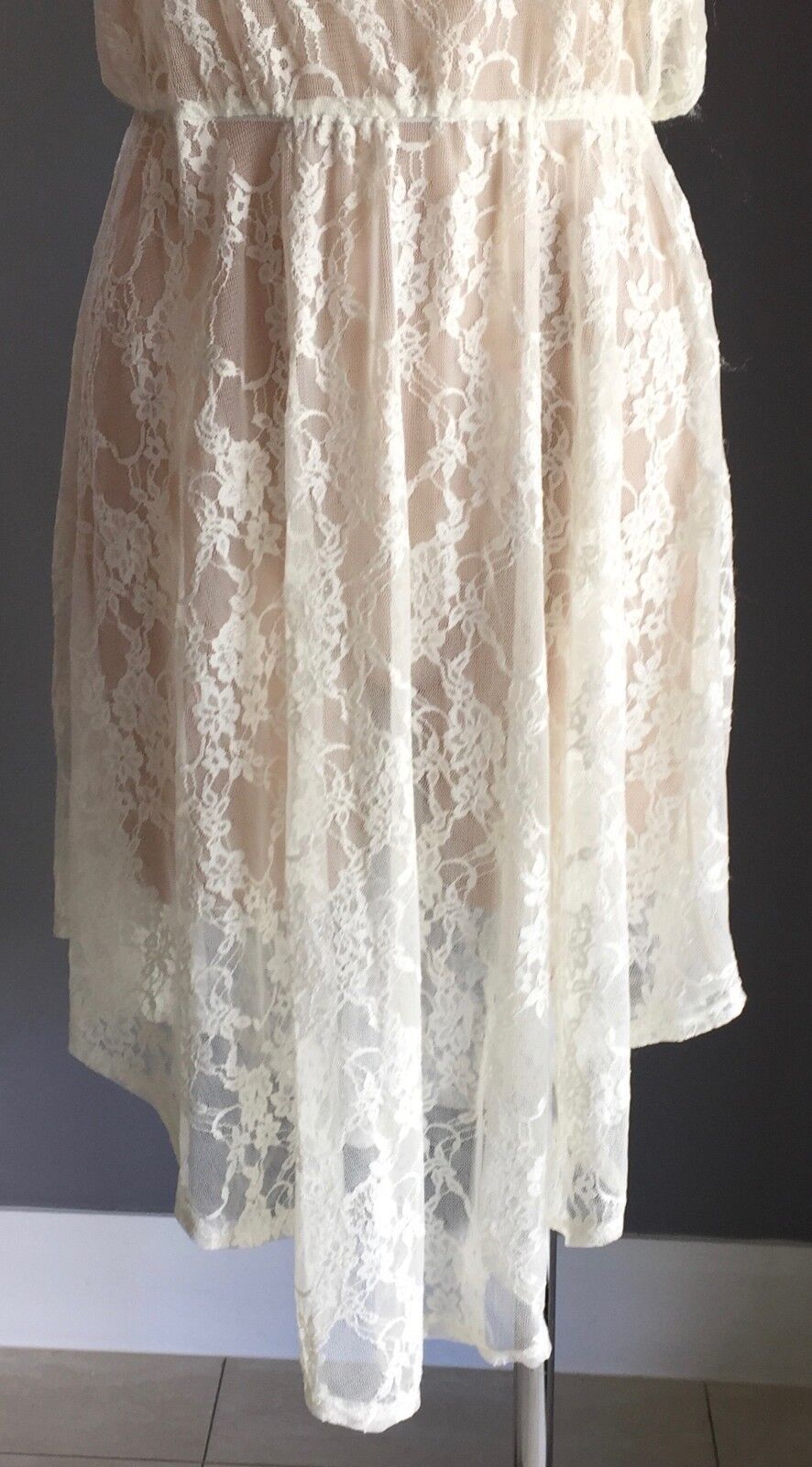 RARE LONDON Cream Lace Handkerchief Dress Dress Ladies Size 10 NEW
