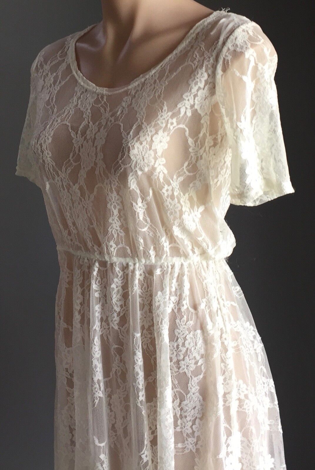 RARE LONDON Cream Lace Handkerchief Dress Dress Ladies Size 10 NEW
