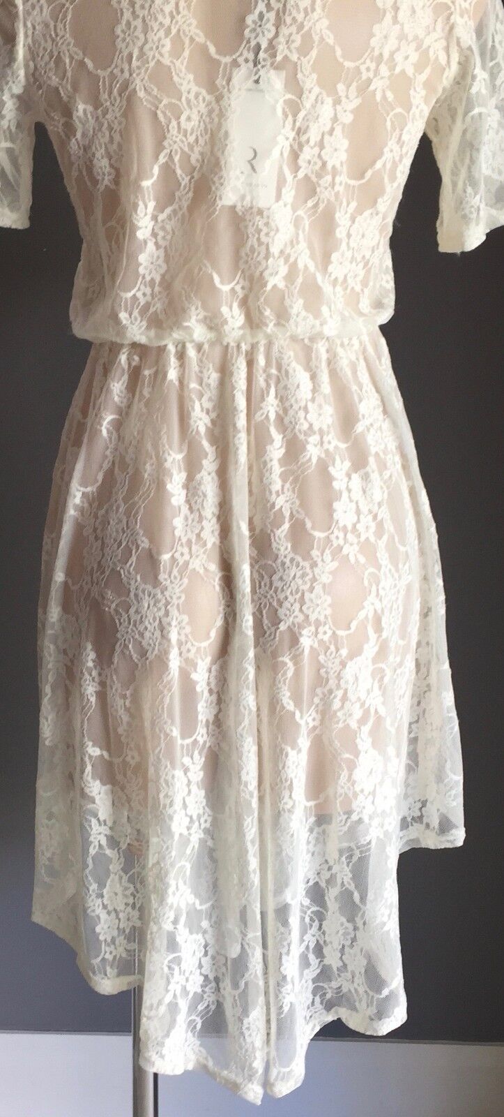 RARE LONDON Cream Lace Handkerchief Dress Dress Ladies Size 10 NEW