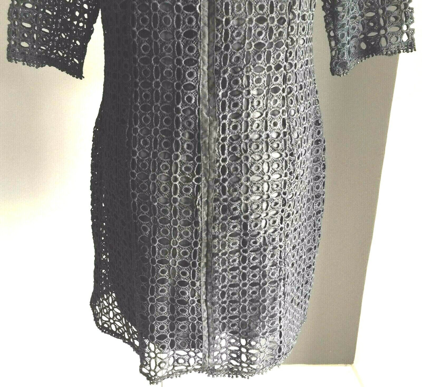 HOURGLASS Dress Lace Black 3/4 Sleeves Lace Overlay Shift Lined Size 10 NEW