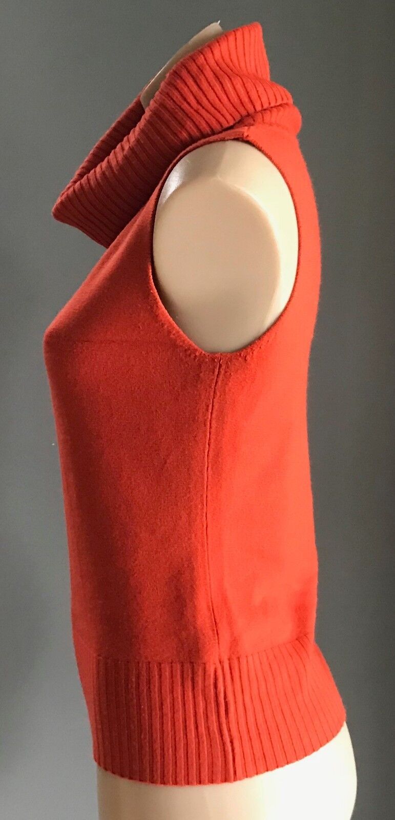 TARGET Top Knit Red Brick Colour Sleeveless Fine Knit Turtleneck Sweater Size 12