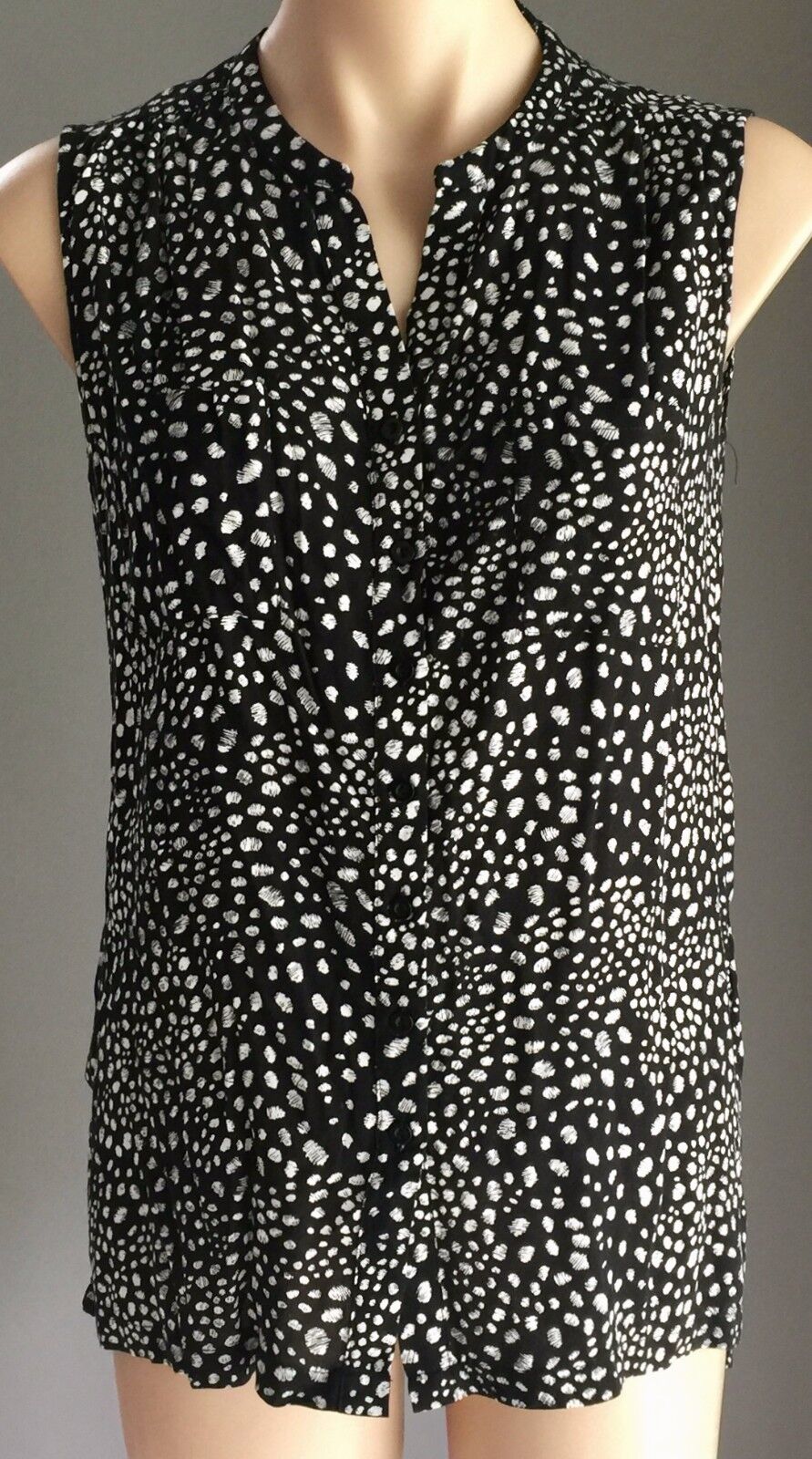 TARGET COLLECTION Top Button Front Black & White Polka Dot Size 6  10 NEW