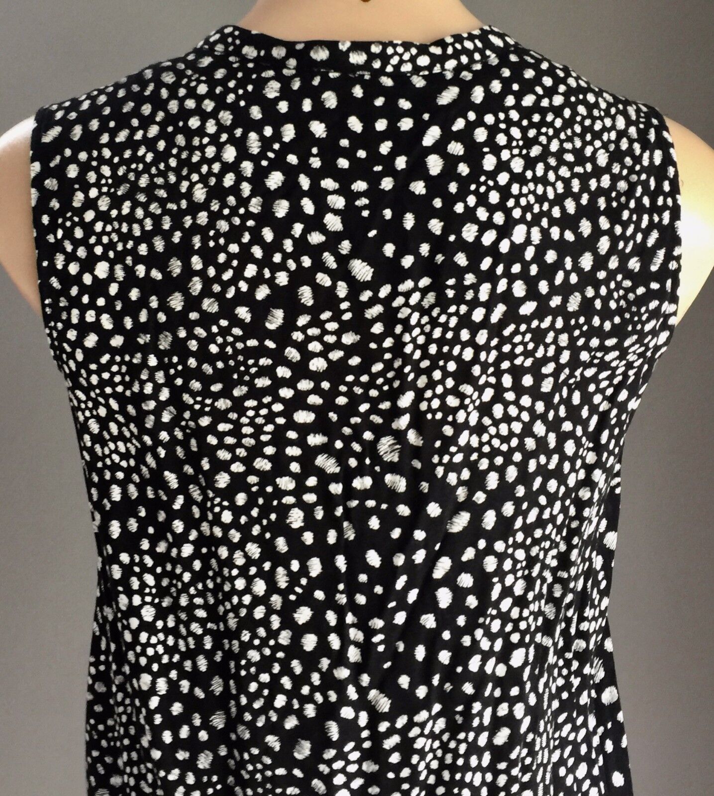 TARGET COLLECTION Top Button Front Black & White Polka Dot Size 6  10 NEW