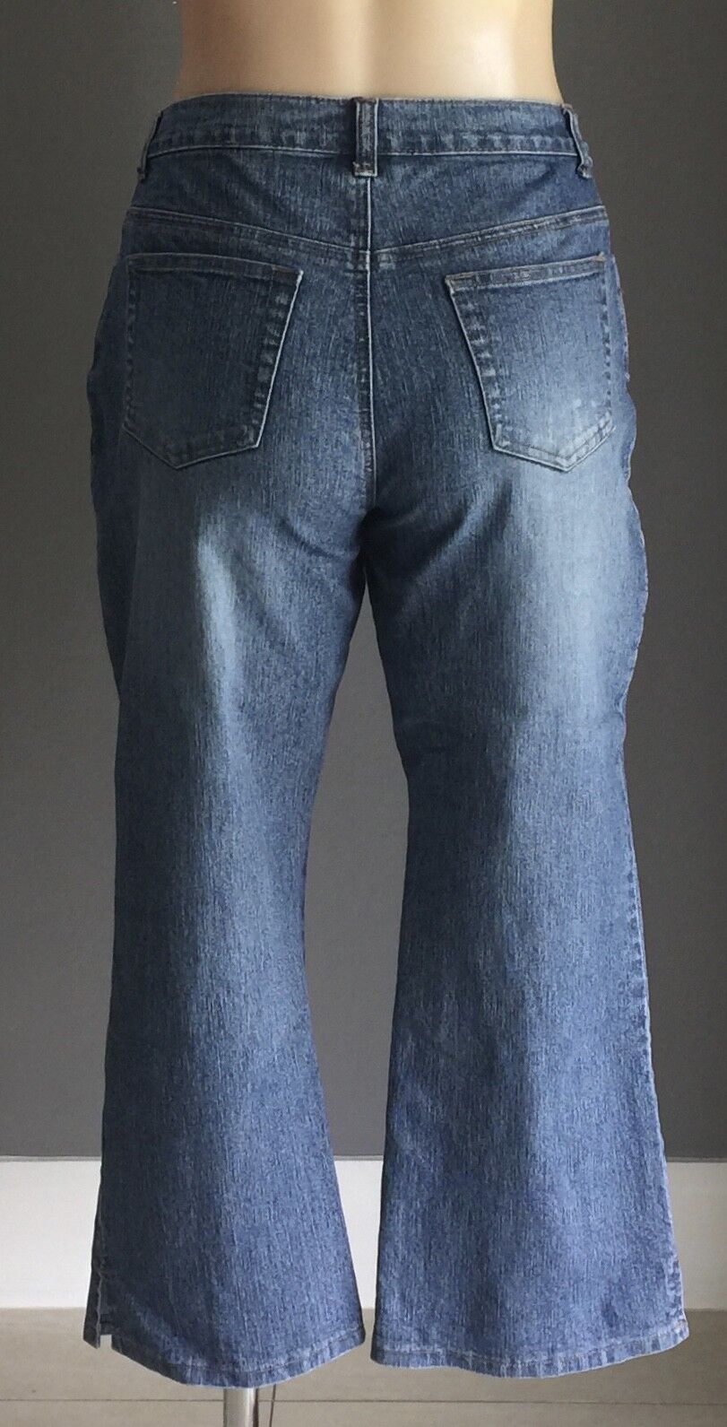 TARGET Crop Fab Design Faded Blue Denim Straight Leg Vintage Size 10 Jeans