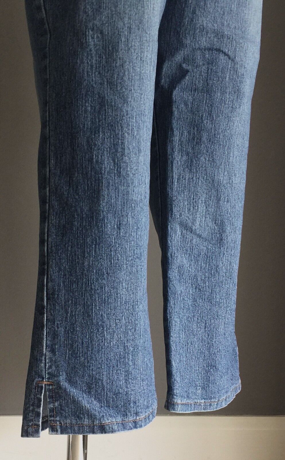 TARGET Crop Fab Design Faded Blue Denim Straight Leg Vintage Size 10 Jeans