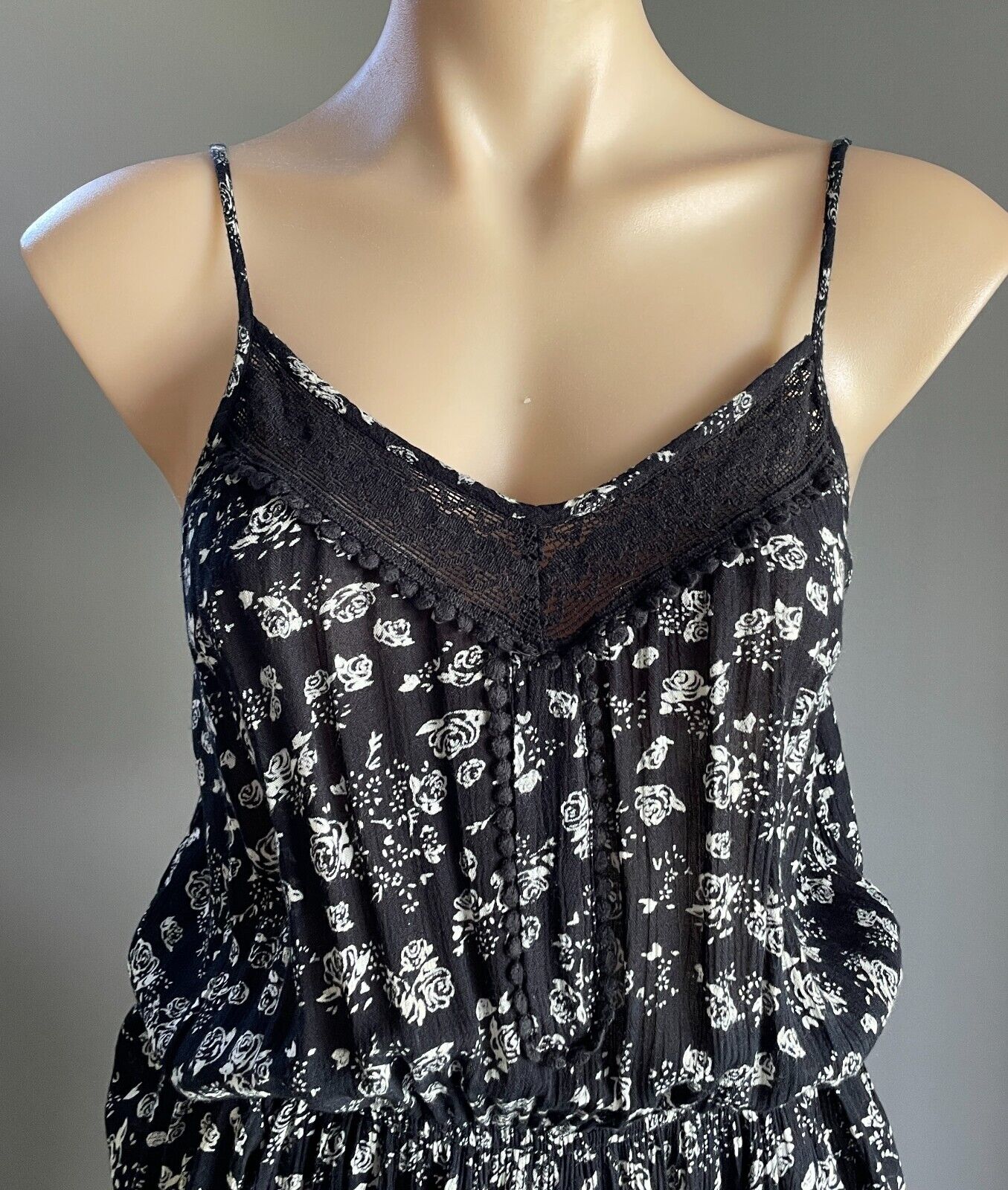 LILY LOVES (Target) Jumpsuit Black White Floral Sleeveless Elastic Waist Size 10