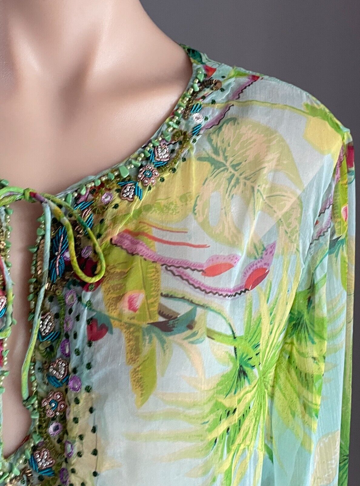 DIRECTIONS Kaftan Top Green Floral Size 12 V Neck Beaded & Sequin Semi Sheer