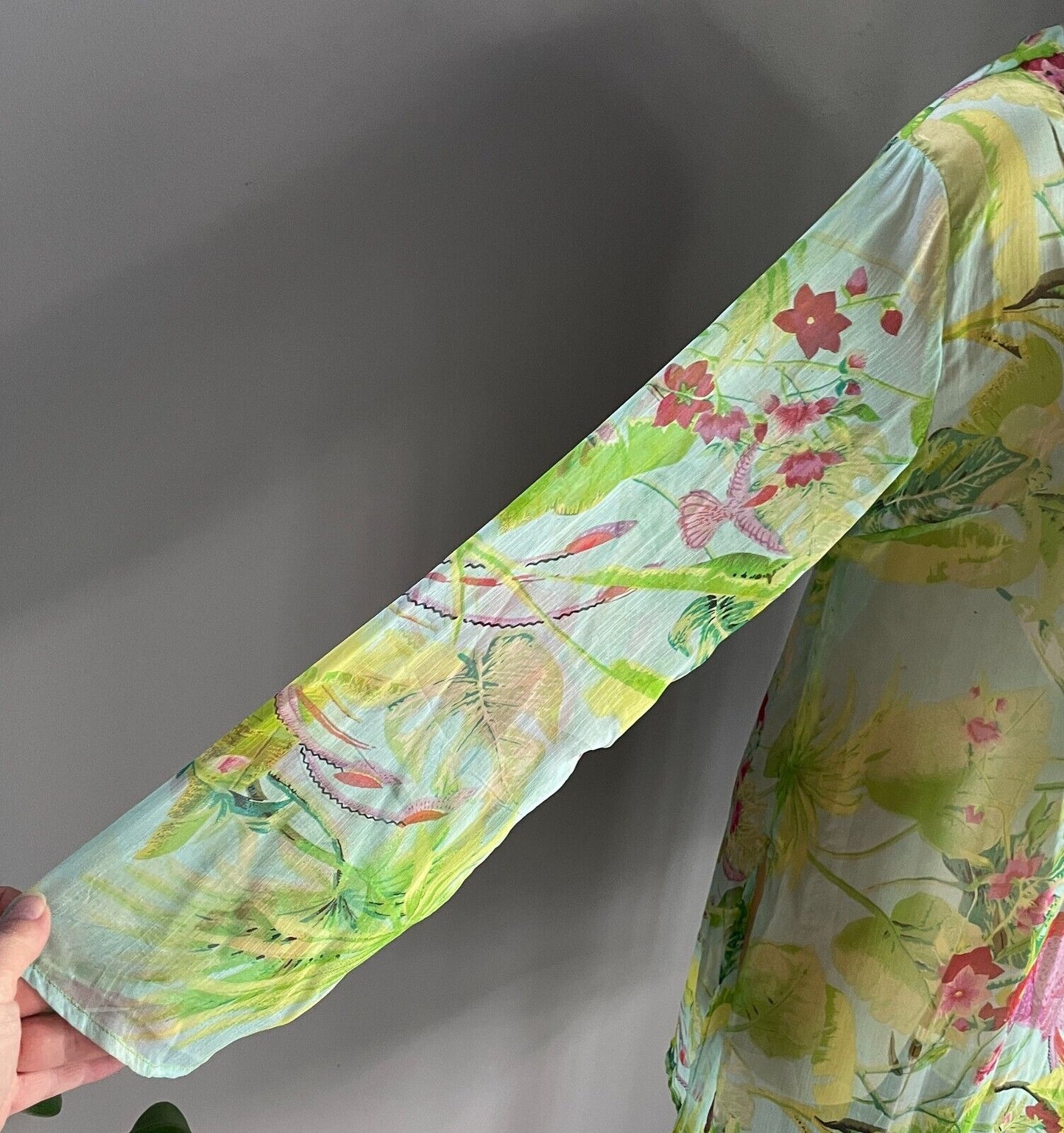 DIRECTIONS Kaftan Top Green Floral Size 12 V Neck Beaded & Sequin Semi Sheer