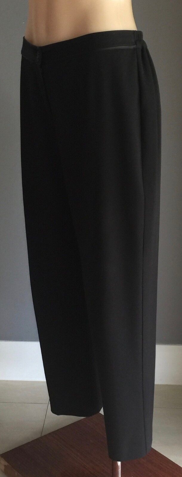 NONI Pants Black Dress Trousers Ladies Size 12  Versatile Basic Well Made