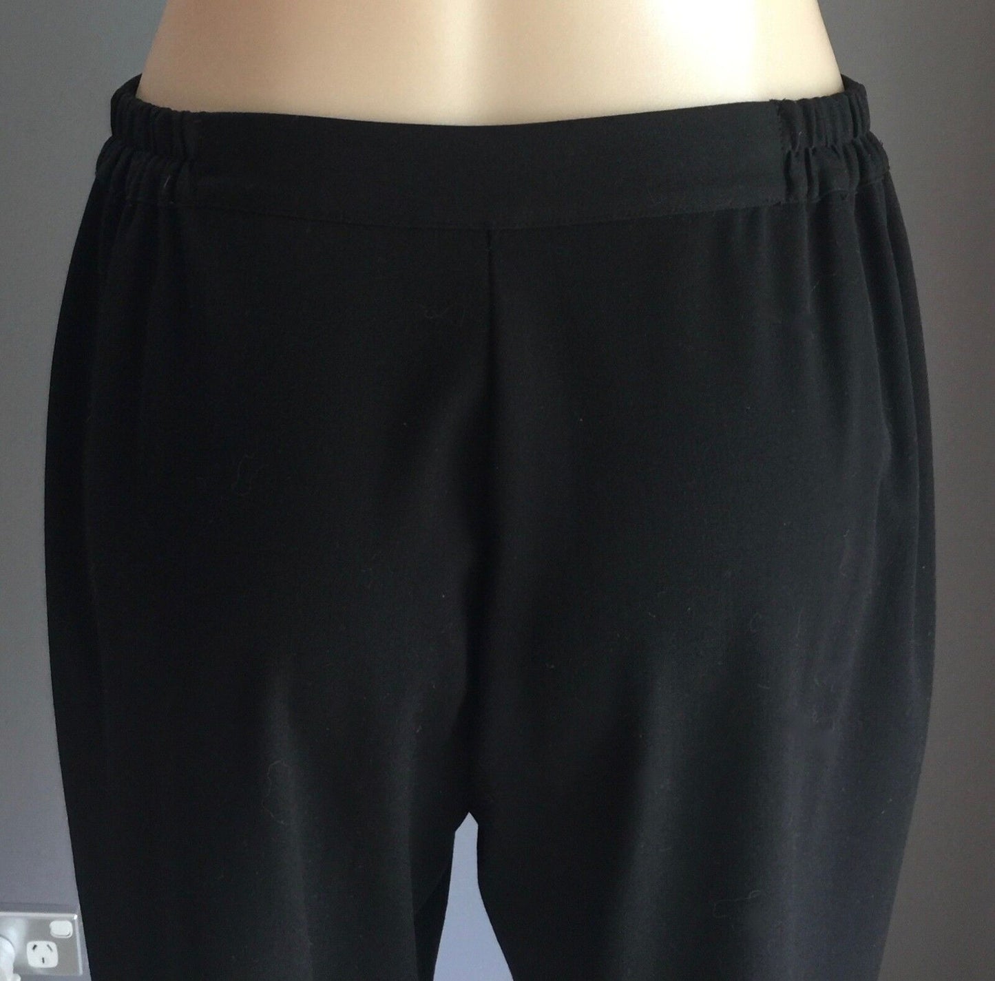 NONI Pants Black Dress Trousers Ladies Size 12  Versatile Basic Well Made