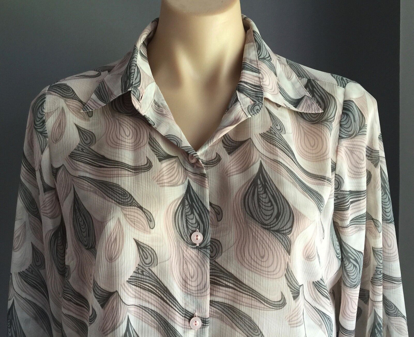 NONI B Button Shirt Soft Grey & Pink Sheer 3/4 Sleeve Blouse Size 10 + Cami