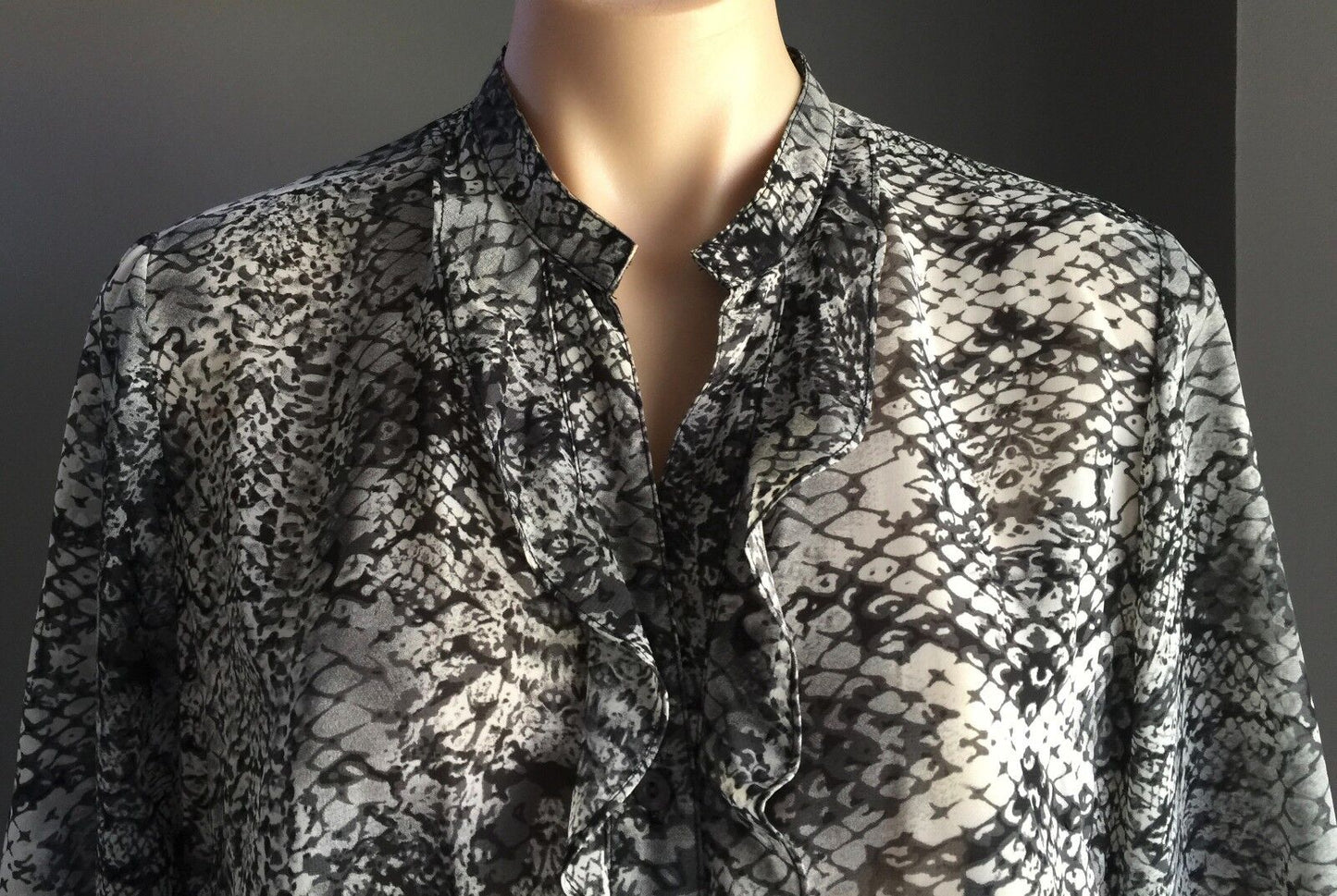 NONI B Blouse Buttons Monochrome White Sheer Snakeskin 3/4 Frill Sleeve Size 12