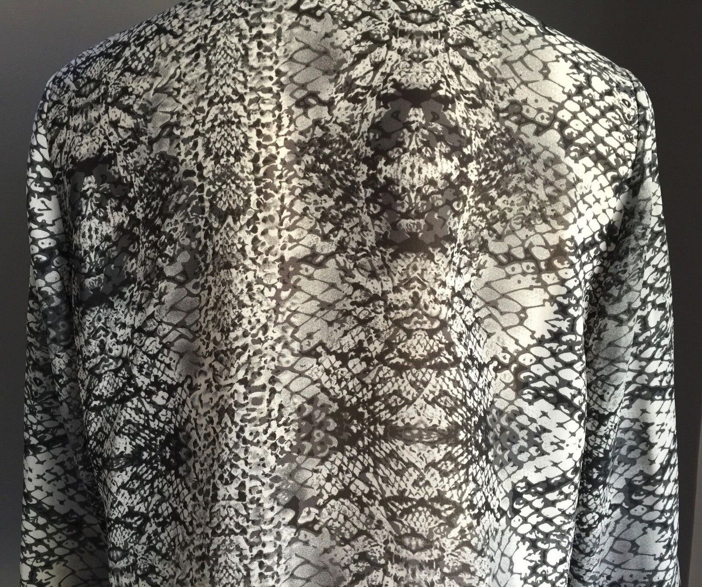 NONI B Blouse Buttons Monochrome White Sheer Snakeskin 3/4 Frill Sleeve Size 12