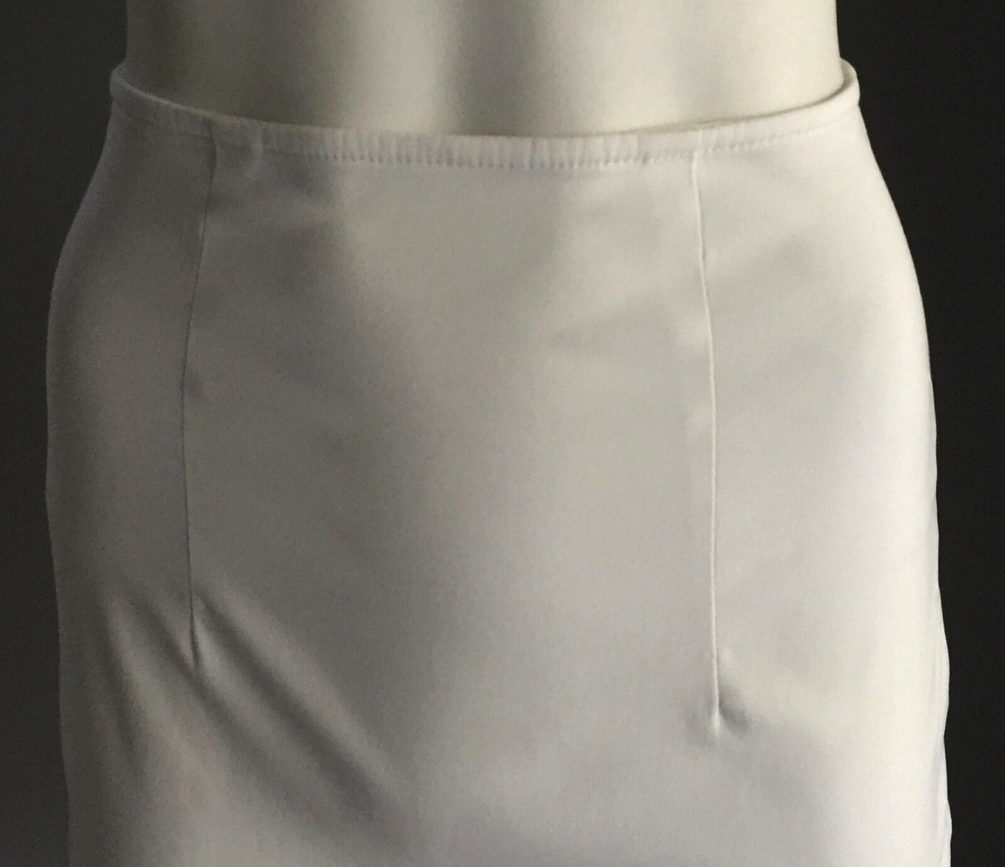 WAYNE COOPER Skirt White Straight Pencil Stretch Ladies Size 1 AU 6 - 8