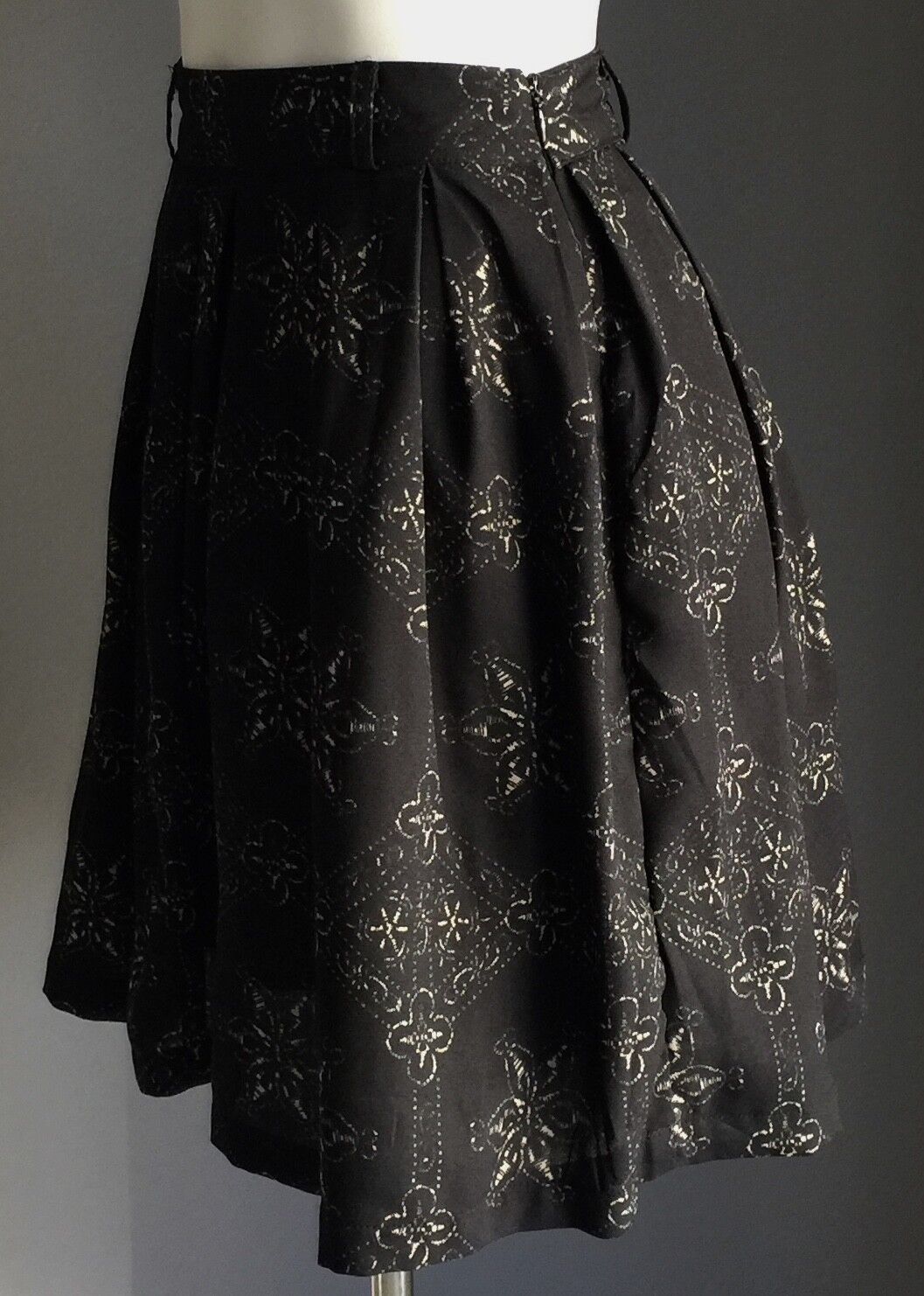 ISKA LONDON Mini Skirt Black & Beige Print Full Pleated Short Size 6 - 8 NEW