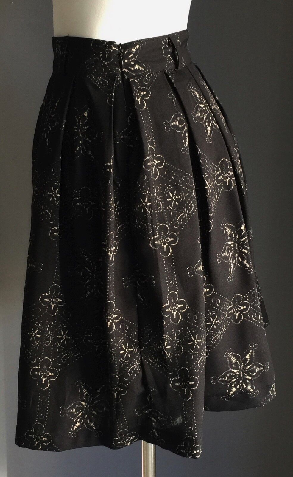 ISKA LONDON Mini Skirt Black & Beige Print Full Pleated Short Size 6 - 8 NEW