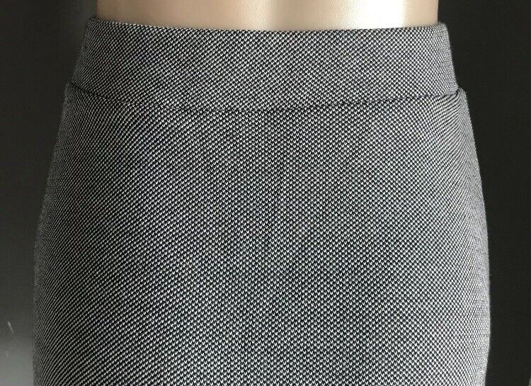 SPORTSGIRL Skirt Tier Black & White Houndstooth Print A-Line Stretch Size 8 10