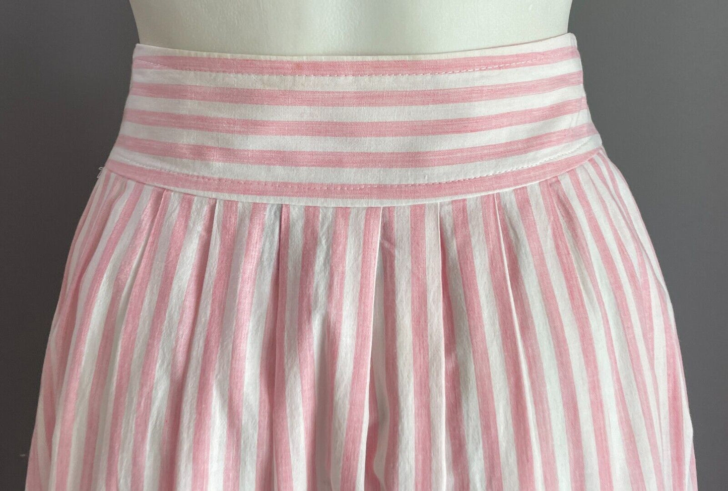 JONATHAN ELLIOT Skirt Pink White Stripe Midi Size 8 Button Front Pleated Parcel