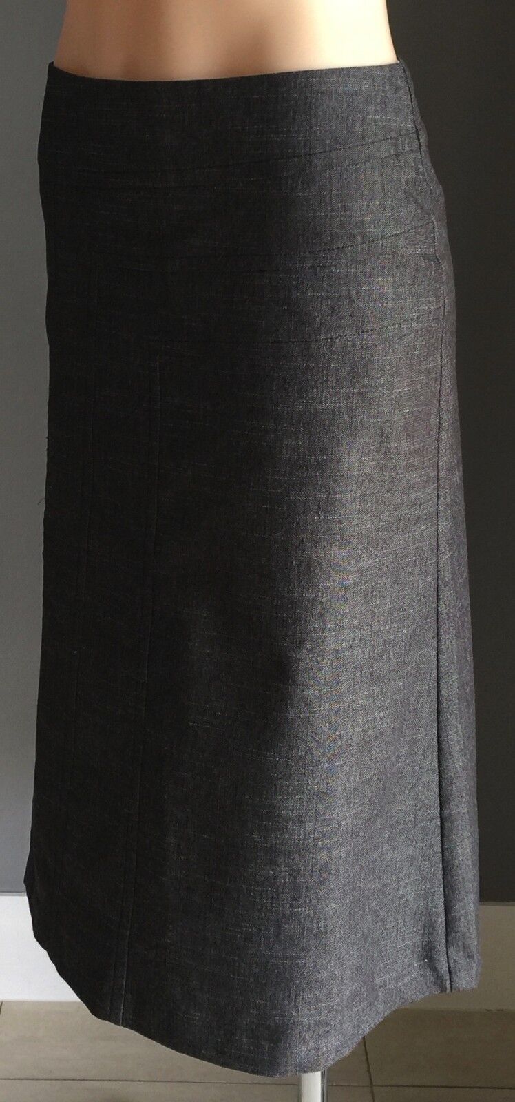 New SUSSAN Skirt Grey Textured A-Line Mid Calf Length Size 8 Classic Work Wear