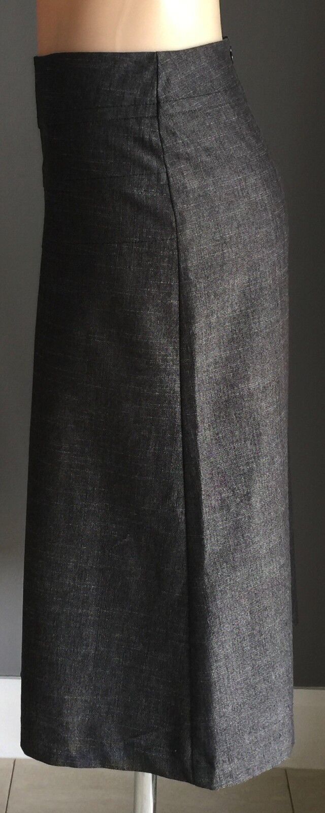 New SUSSAN Skirt Grey Textured A-Line Mid Calf Length Size 8 Classic Work Wear