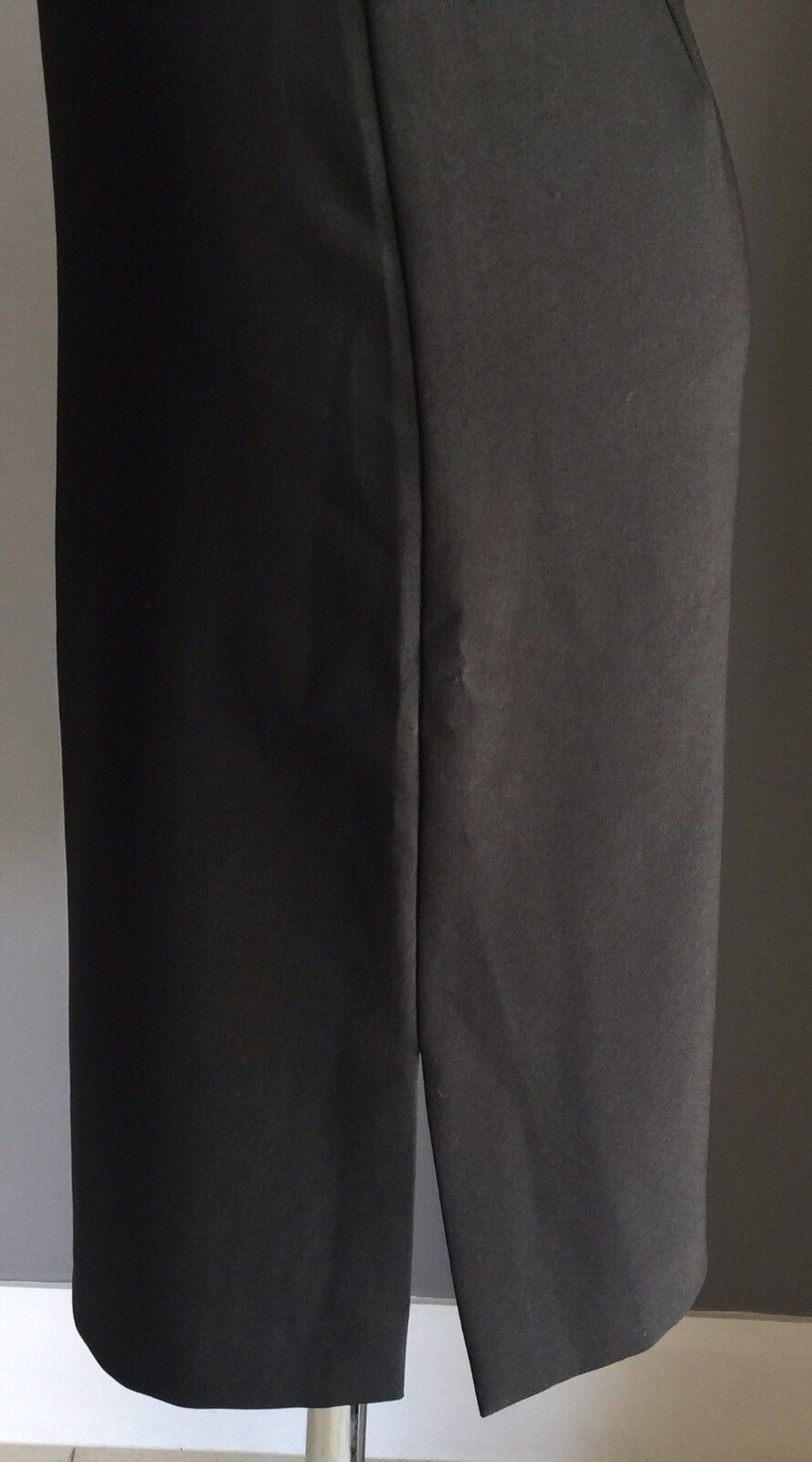 EQUIPMENT Skirt Black Straight w Slit at Each Side Ladies Size 12