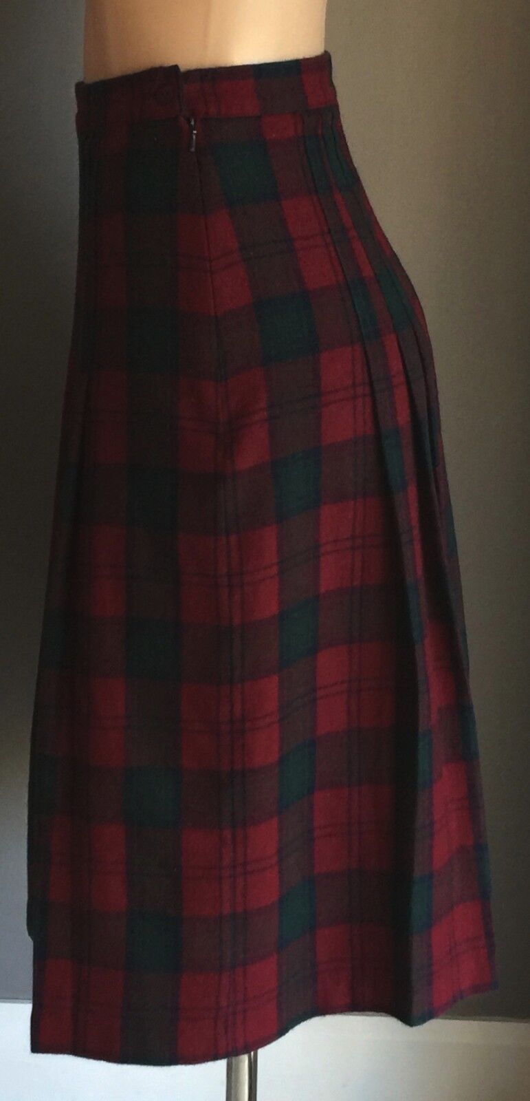 EDINBURGH Skirt Pleat Wool Burgundy Navy Green Size 12 Scotland Tartan Vintage