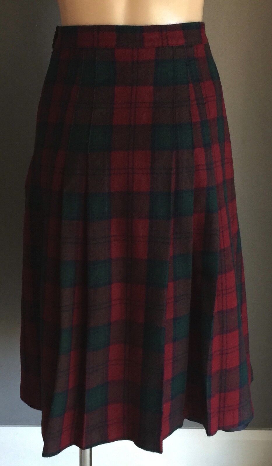 EDINBURGH Skirt Pleat Wool Burgundy Navy Green Size 12 Scotland Tartan Vintage