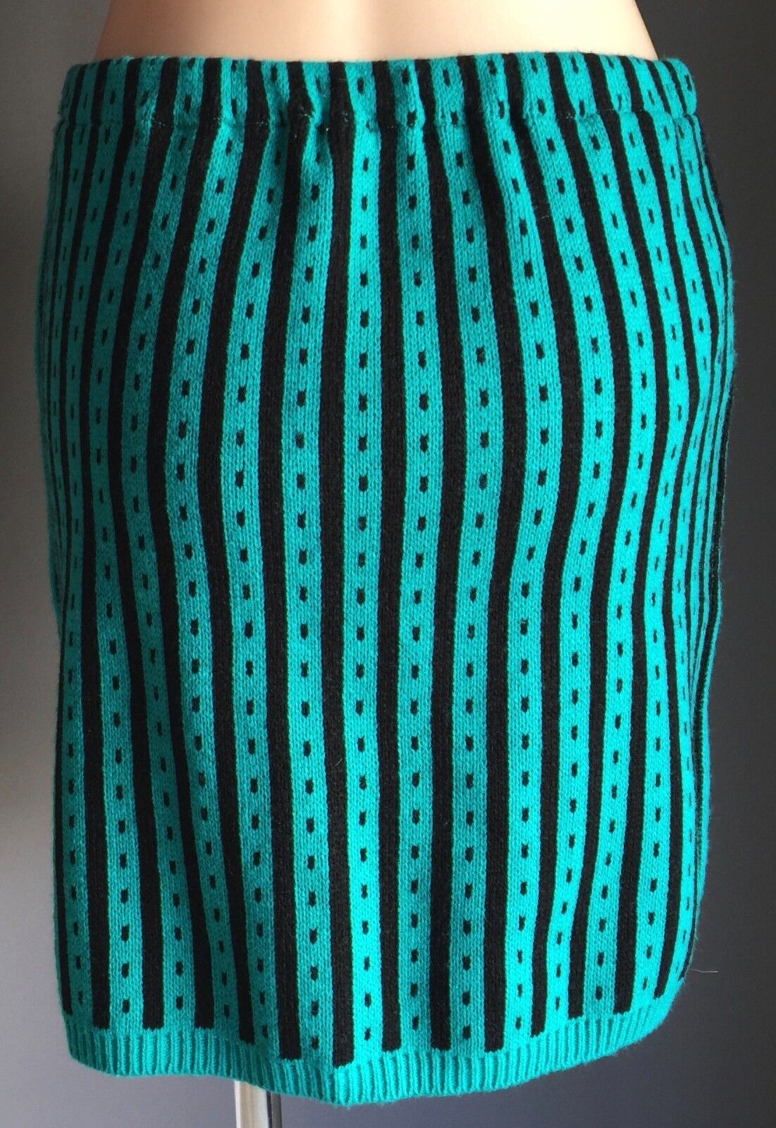 GIRLS KNITWEAR Sydney Knit Skirt Jade Black Stripe Stretch Ladies 12 Vintage NEW