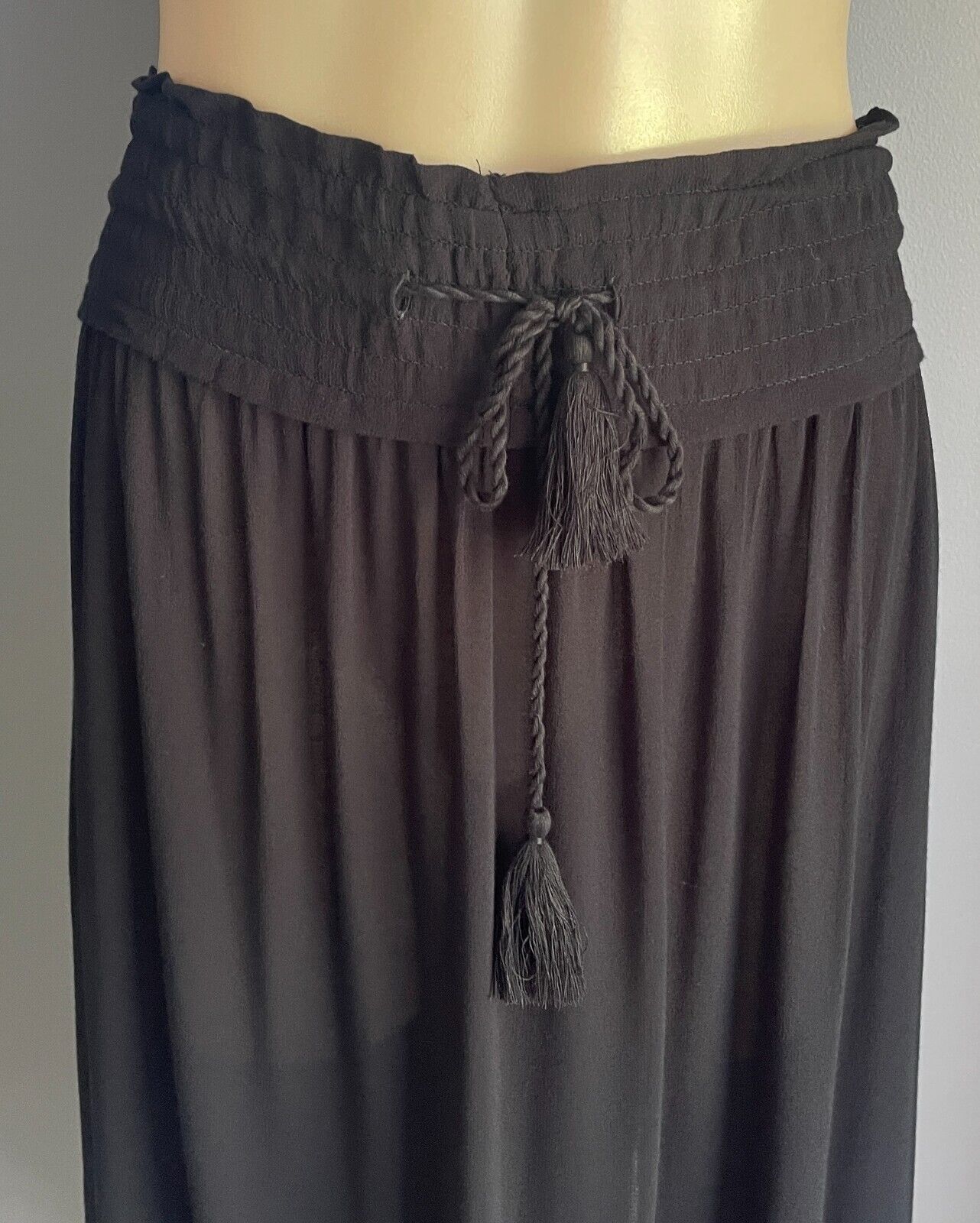 COUNTRY ROAD Skirt Black Hi-Lo Midi Drawstring Tassel Trim Size 12 Unlined NEW