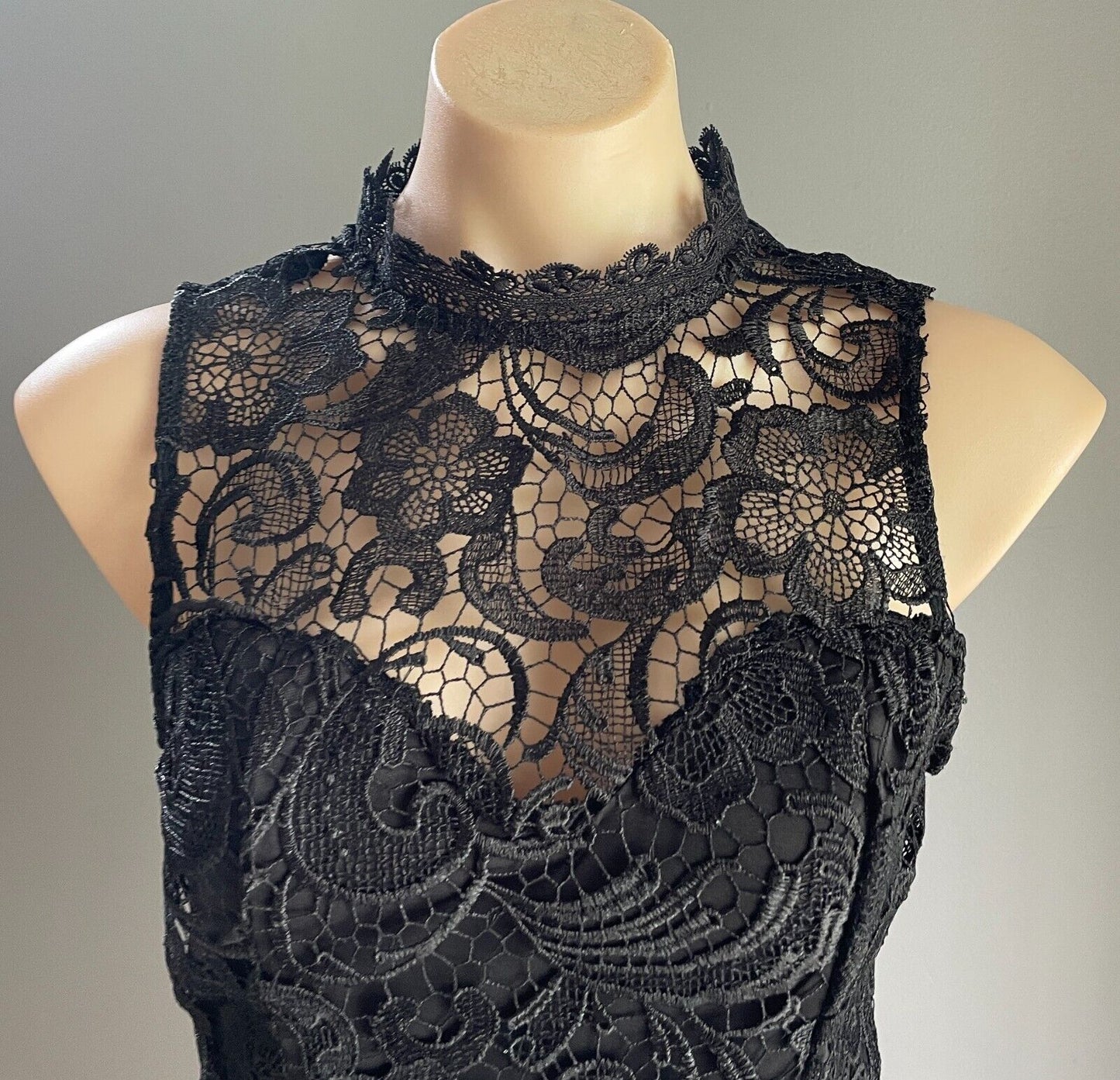 LUCY IN THE SKY Bodysuit Black Cut Out Lace Sleeveless Size L 10 High Neck NEW