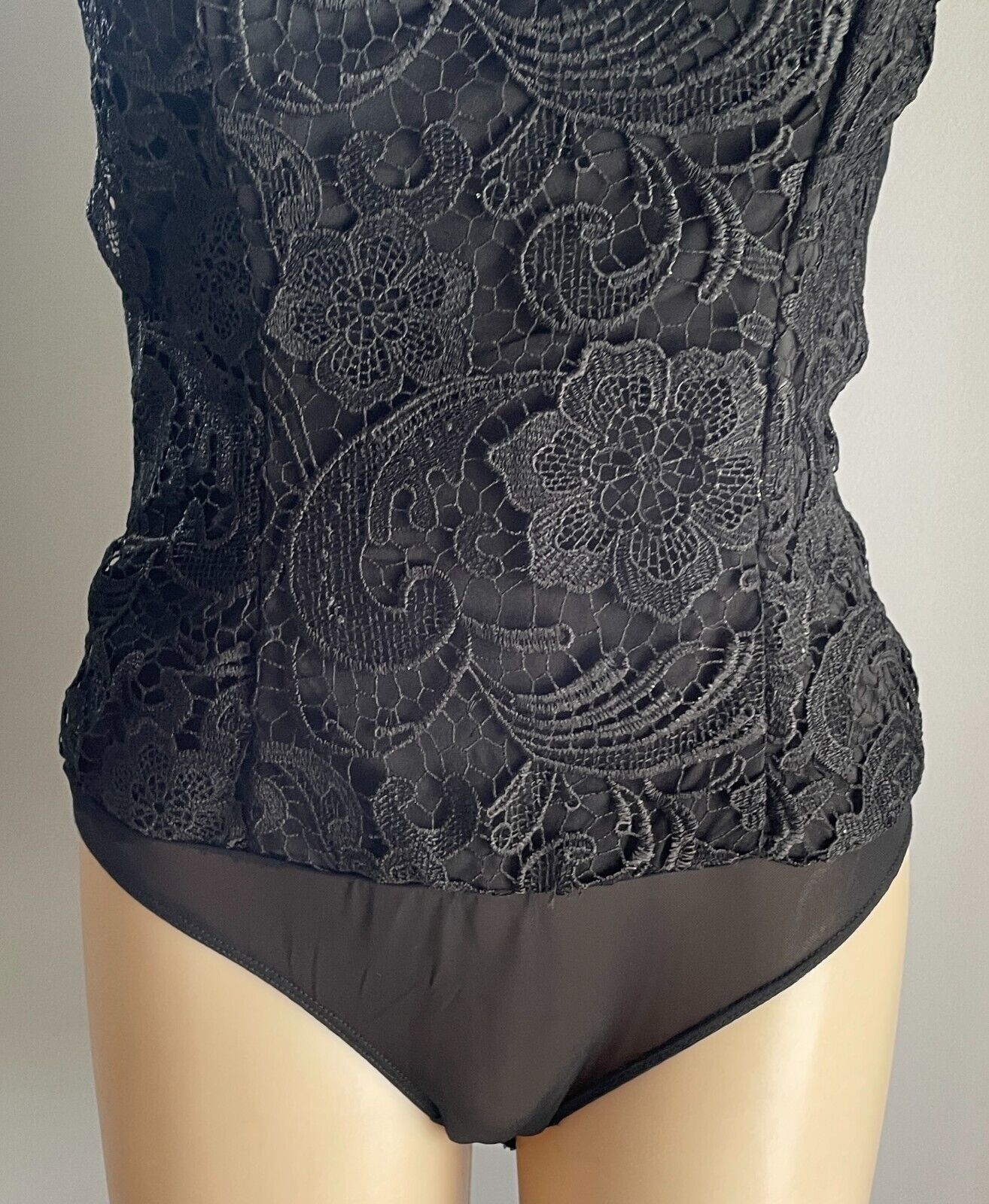 LUCY IN THE SKY Bodysuit Black Cut Out Lace Sleeveless Size L 10 High Neck NEW