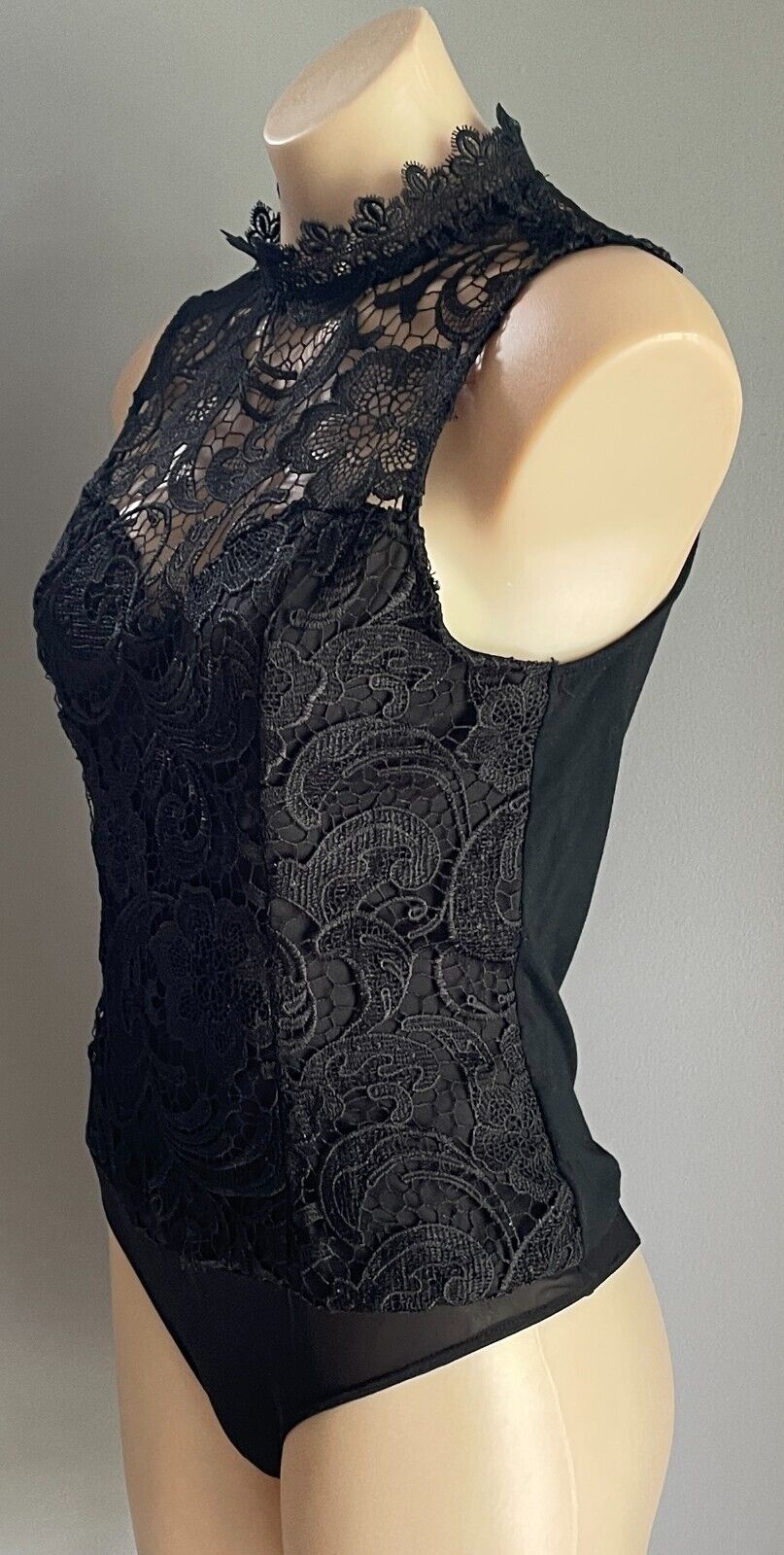 LUCY IN THE SKY Bodysuit Black Cut Out Lace Sleeveless Size L 10 High Neck NEW
