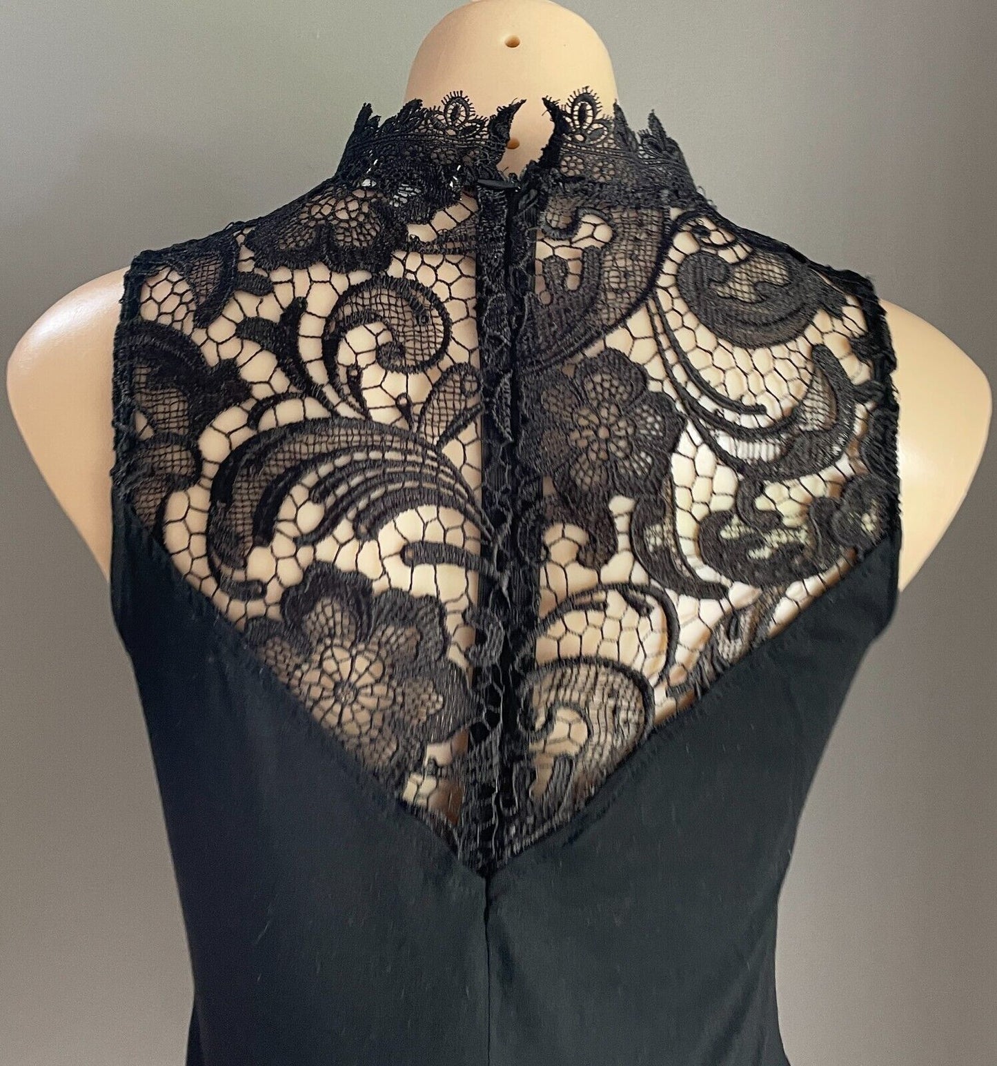 LUCY IN THE SKY Bodysuit Black Cut Out Lace Sleeveless Size L 10 High Neck NEW