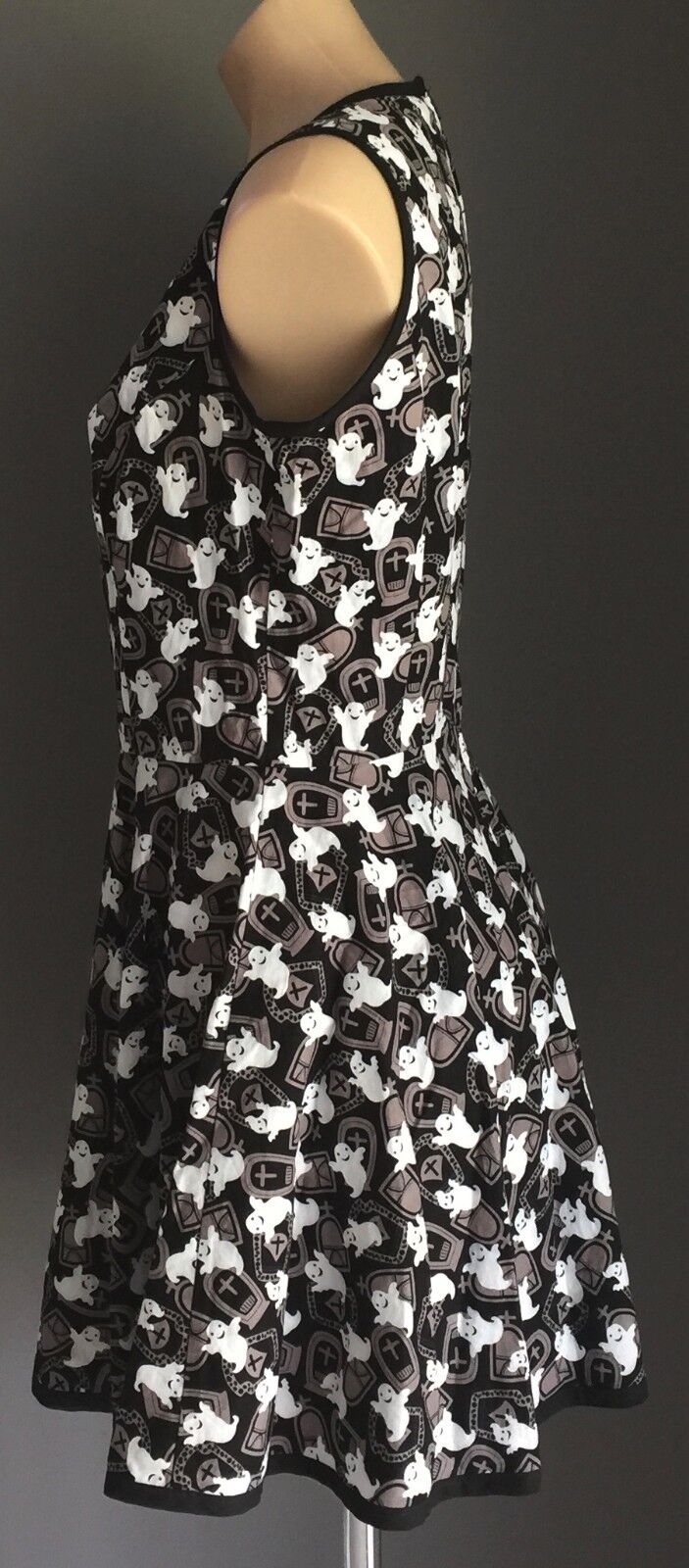 HALLOWEEN Skater Dress Ghouls & Tombstone Print Black Brown & White Size 12