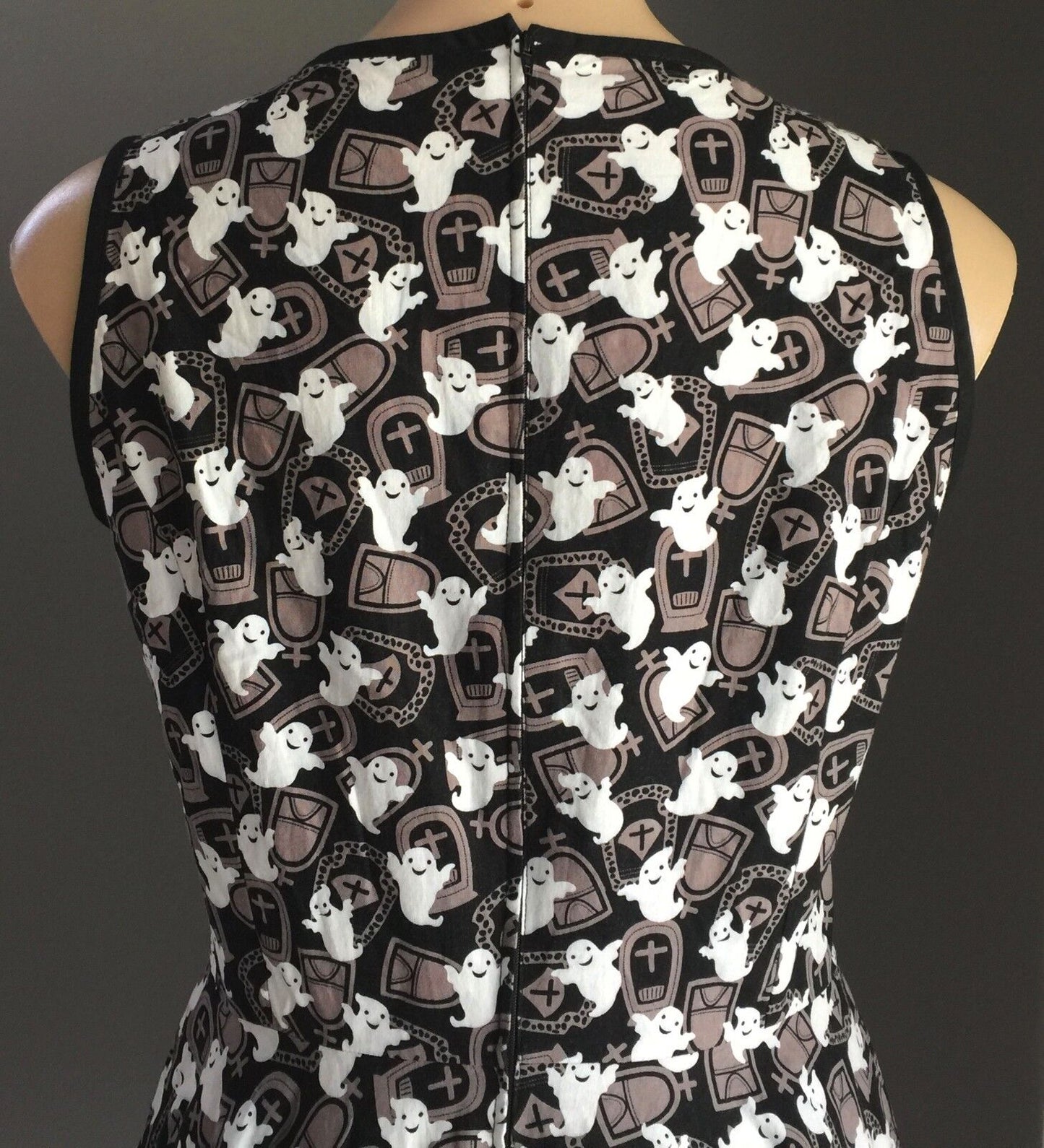 HALLOWEEN Skater Dress Ghouls & Tombstone Print Black Brown & White Size 12