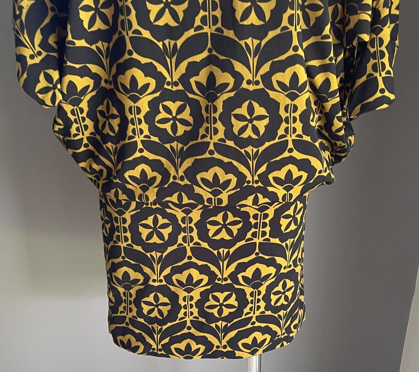 CHARLIE BROWN Blouson Dress Mustard & Black Geo Print 3/4 Dolman Sleeve Size 12