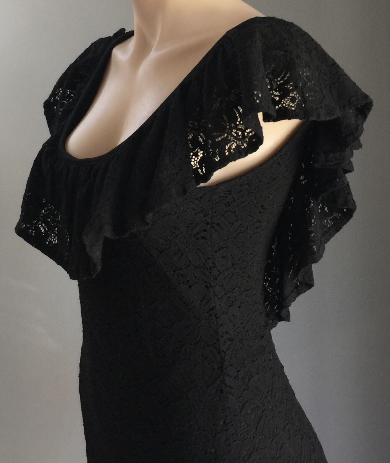 AUAHUA Sexy Mini Dress Black Stretch Lace Frill Neck & Back Sz L 12 Alluring LBD