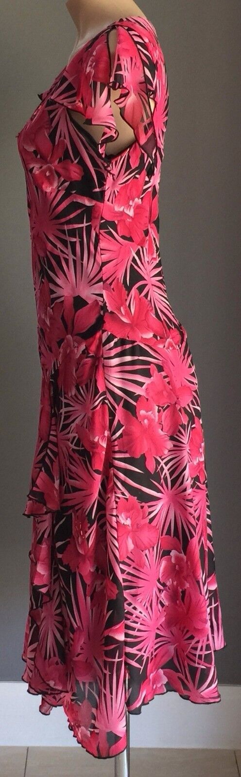 TROPICAL Print Dress Bias Cut Flutter Sleeve Pink & Black Size 10 - 12  Stunning