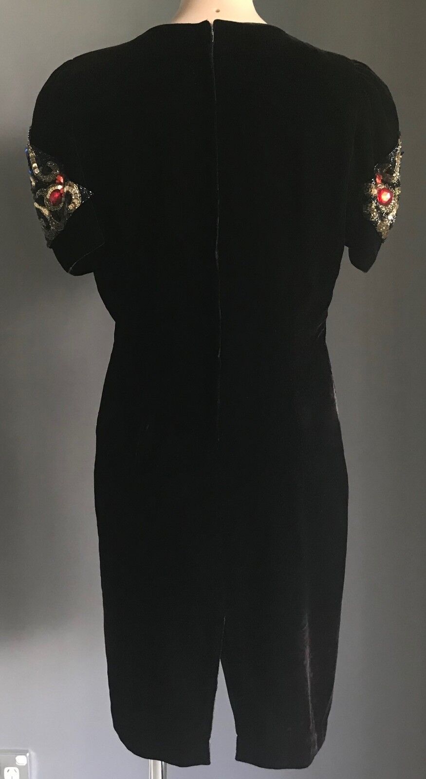 AURELIE Dress Black Velvet Short Sleeve Purple Aubergine Embellished Sz 12 14